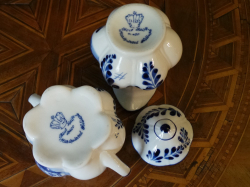 Дельфт. Сахарница и сливочник