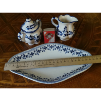 Дельфт. Сахарница и сливочник