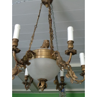 Люстра с фигуркой совы
